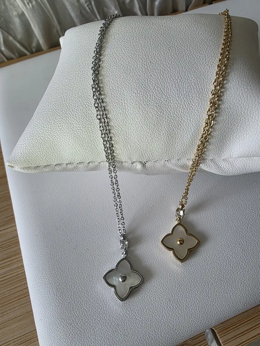 Collier Pia